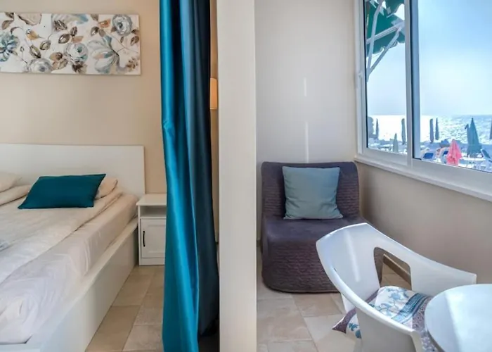 Lägenhet First Line Ocean View *