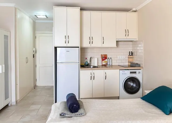 First Line Ocean View Apartman *